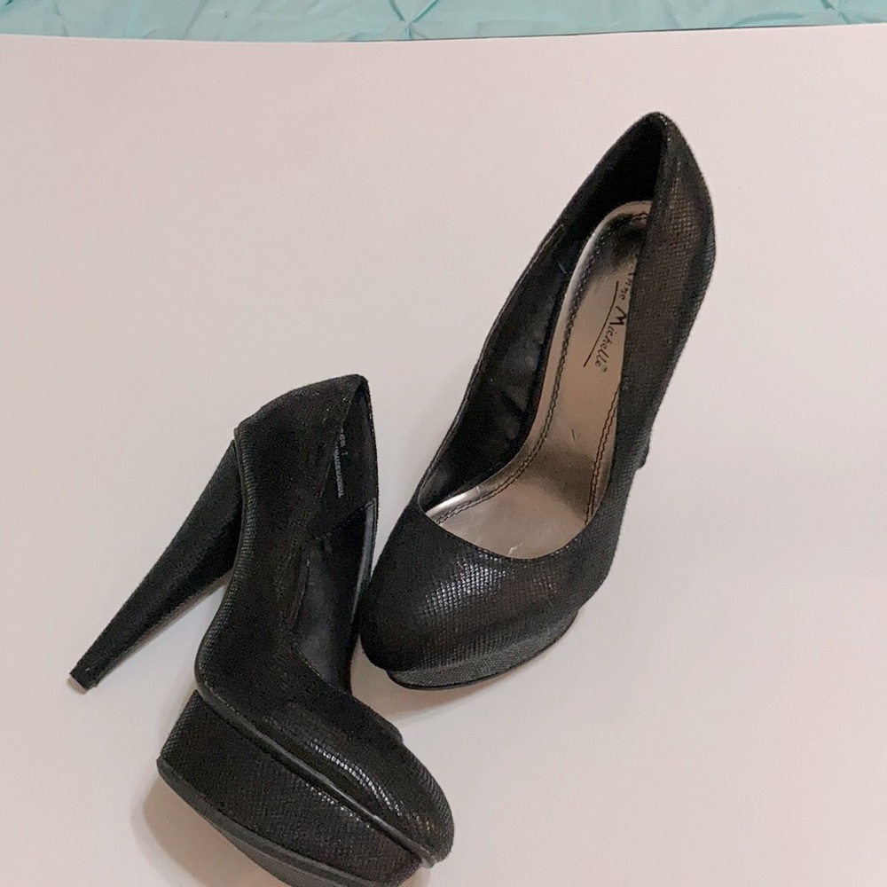 Beautiful black heels